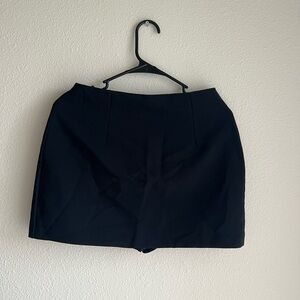 NWT black mini skort